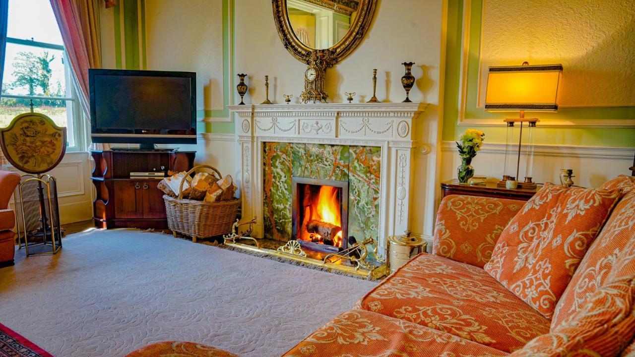 Banoge House Hotel Donaghcloney Exterior photo